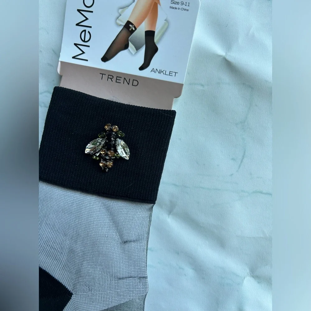 MEMOI WOMEN'S QUEEN BEE RHINESTONE CUFF SHEER ANKLET SOCK black new 9-11